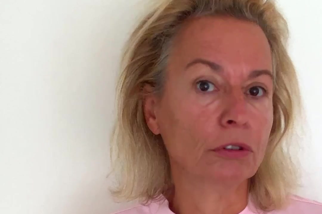 Cancer du sein : quand les critères du test génétique préventif disqualifient les femmes adoptées, nées sous X ou d&rsquo;un don de gamètes